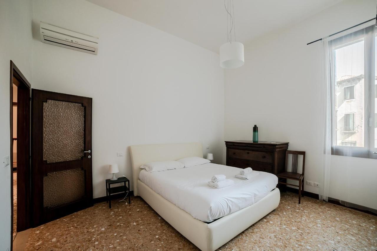 Ca' Luciano, Wonderful View Apartment เวนิส ภายนอก รูปภาพ